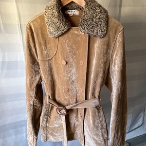 Dalian Yiki Fashion Co Japanese Jacket Women’s Medium.